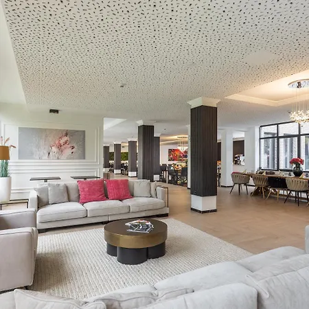 144 Salinenparc Design Budget *